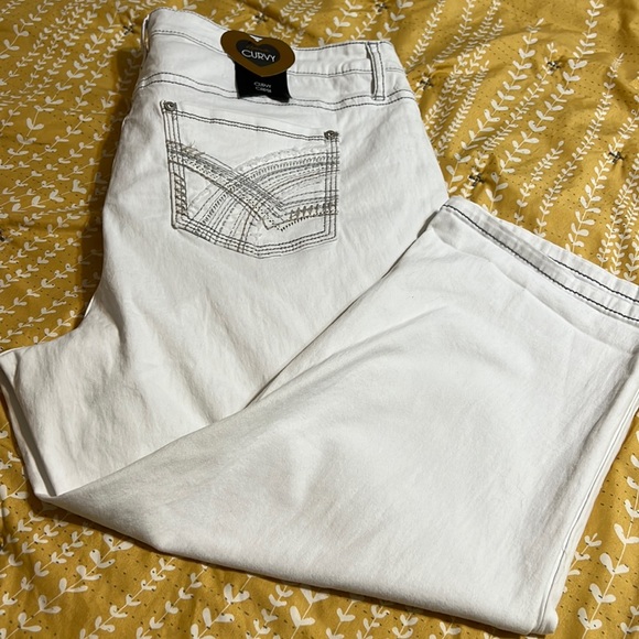 Hydraulic Jeans New Hydraulic Nolita Curvy Capri Jeans Poshmark